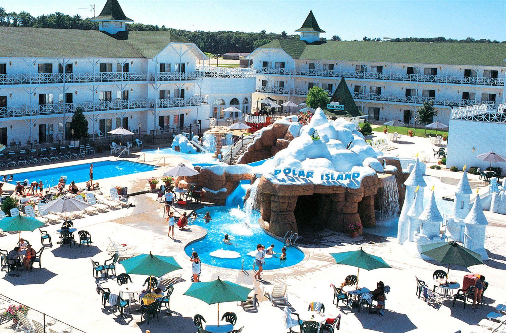 Clarion Hotel&Suites Lake Delton Exterior foto
